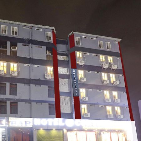 Townhouse S Continental Hotell Hyderabad Eksteriør bilde