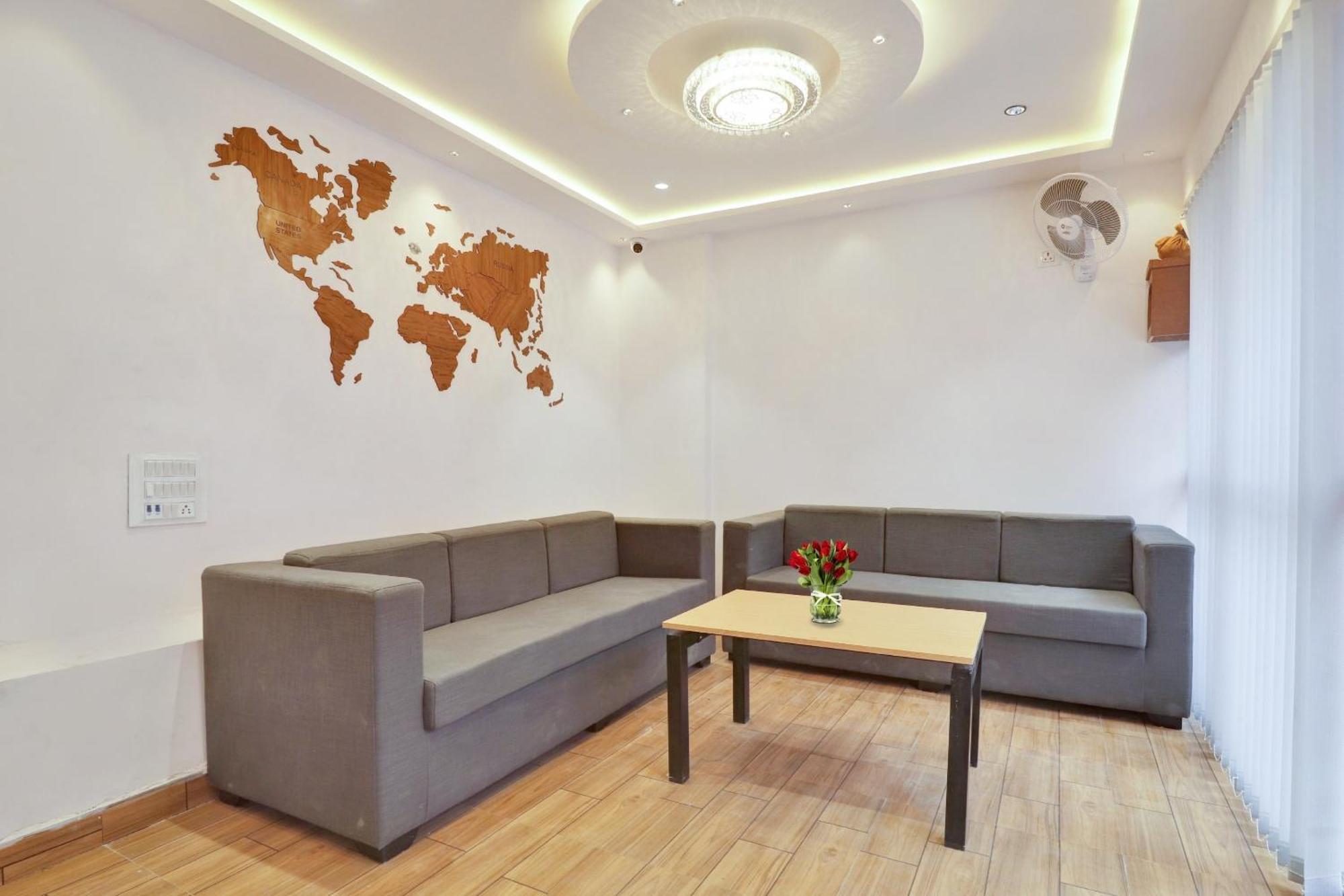 Townhouse S Continental Hotell Hyderabad Eksteriør bilde